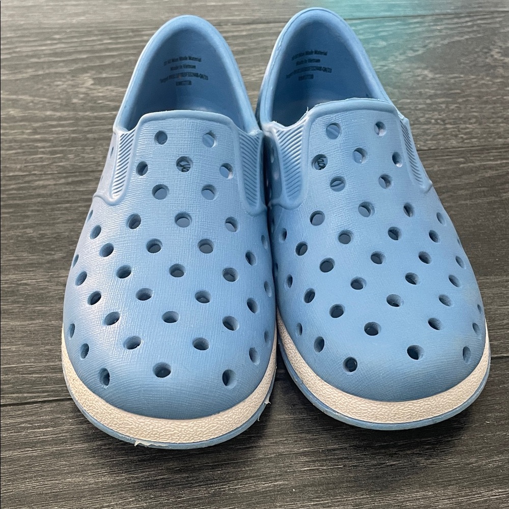 Cat & Jack Light Blue Kids Water Shoes - Picture 7 of 7